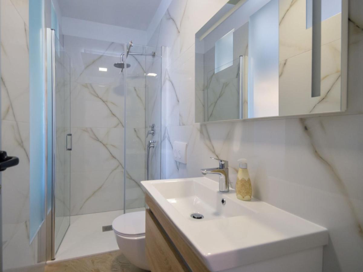 Apartment Mornar-5 By Interhome Trogir Buitenkant foto